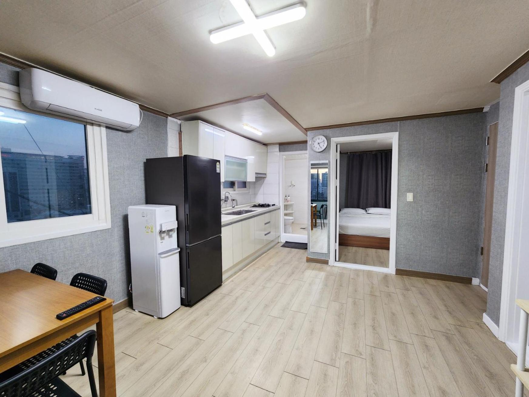 1012 House Namsan Hotell Seoul Rom bilde